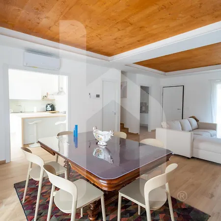 Homiday - Sofia アパート