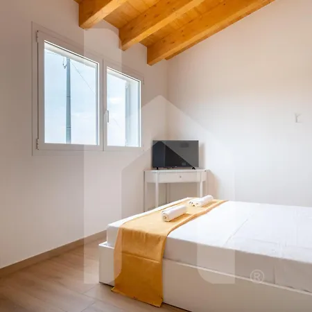 Homiday - Sofia Atri