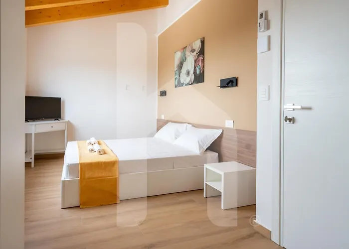 Homiday - Sofia Апартаменты Атри