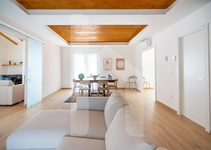 Homiday - Sofia * Атри