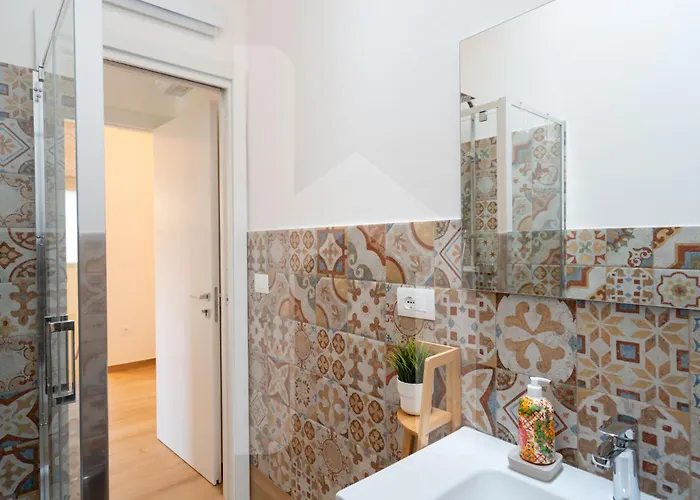 Homiday - Sofia Apartmán *