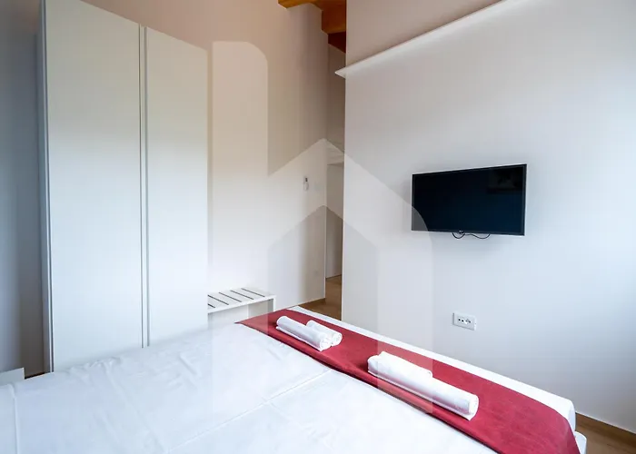 Homiday - Sofia Apartmán