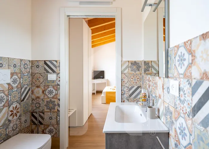 Homiday - Sofia * Атри